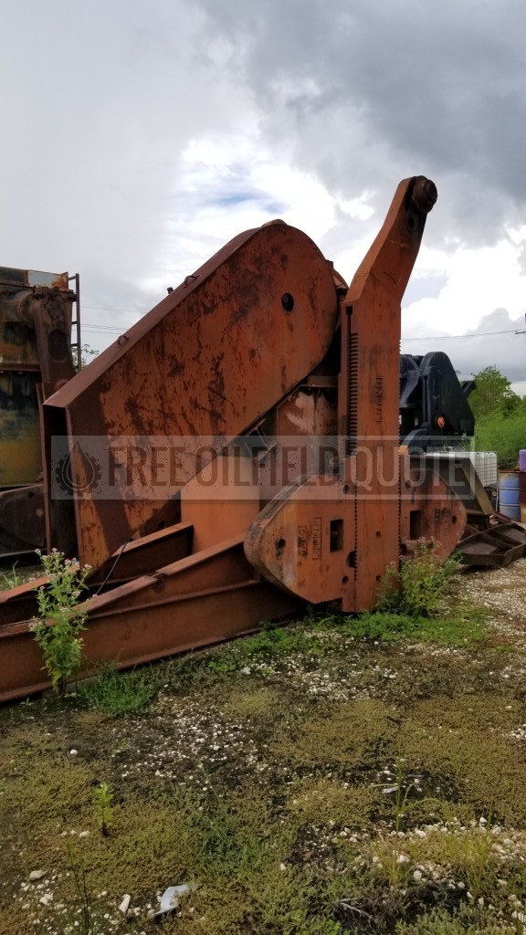 Lufkin 320-304-120 Pumping Unit