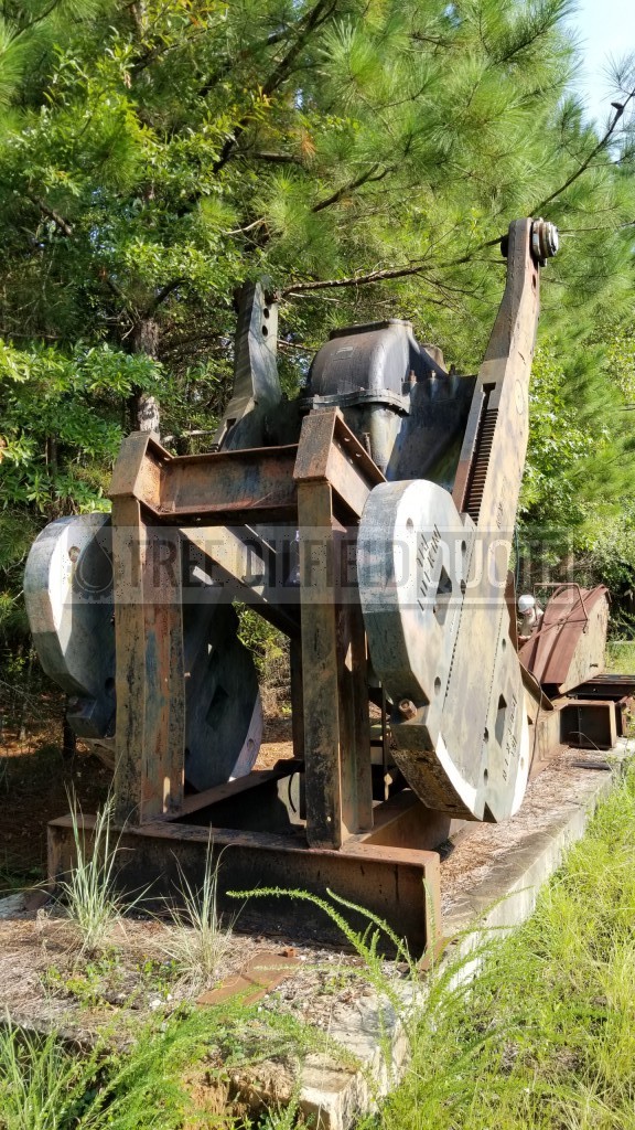 Lufkin M-640D-305-120 Pumping Unit