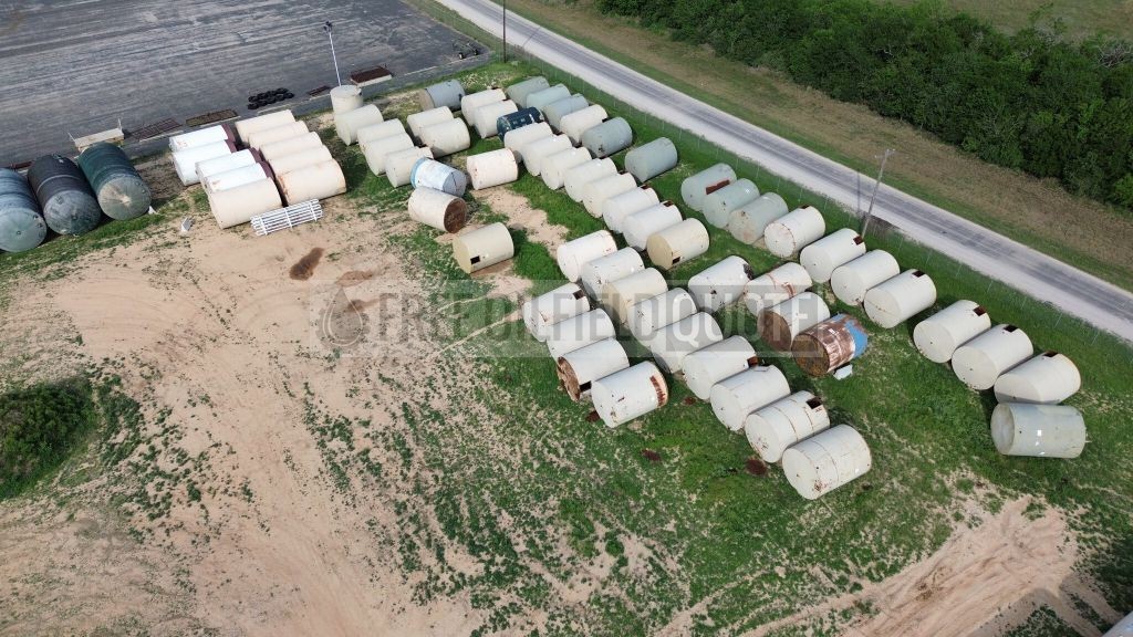Used 300 BBL Steel Tanks