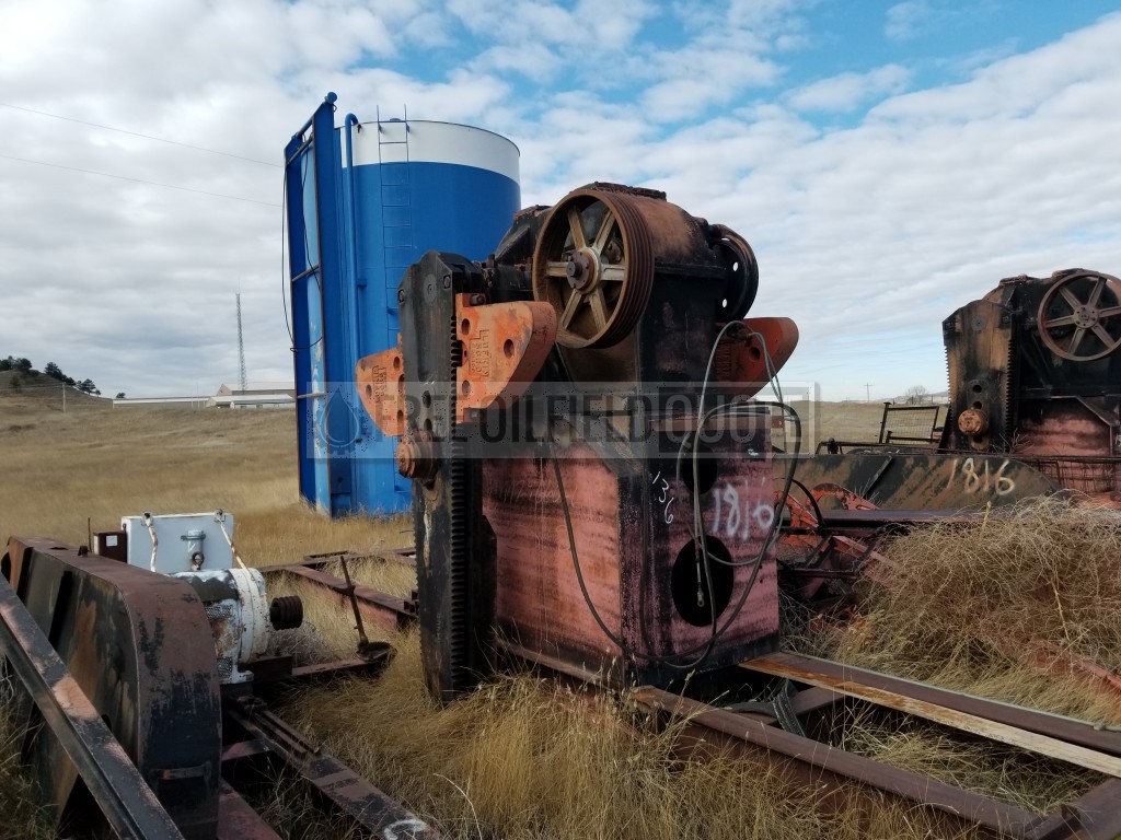 Lufkin 320-298-100 Pumping Unit
